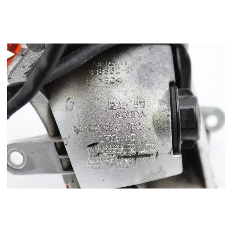 Feu arriere droit HONDA FES 125 S WING ABS 2011 - 2011
