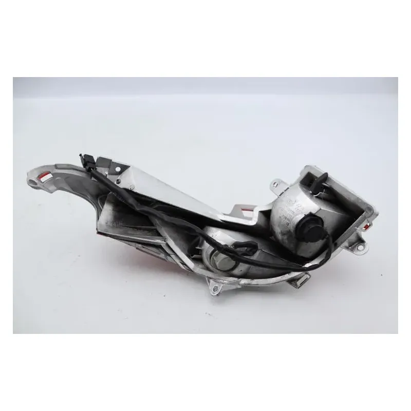 Feu arriere gauche HONDA FES 125 S WING ABS 2011 - 2011