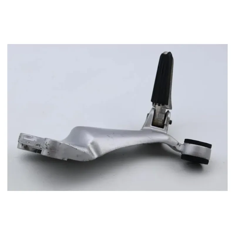 Platine arriere droite SUZUKI GSXR 1300 HAYABUSA 1999 - 2007