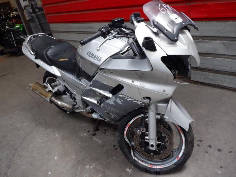 fjr 1300 fuel consumption