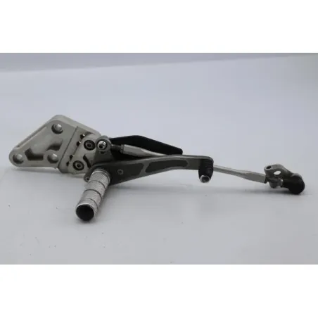 Platine avant gauche SUZUKI GSXR 1300 HAYABUSA 1999 - 2007