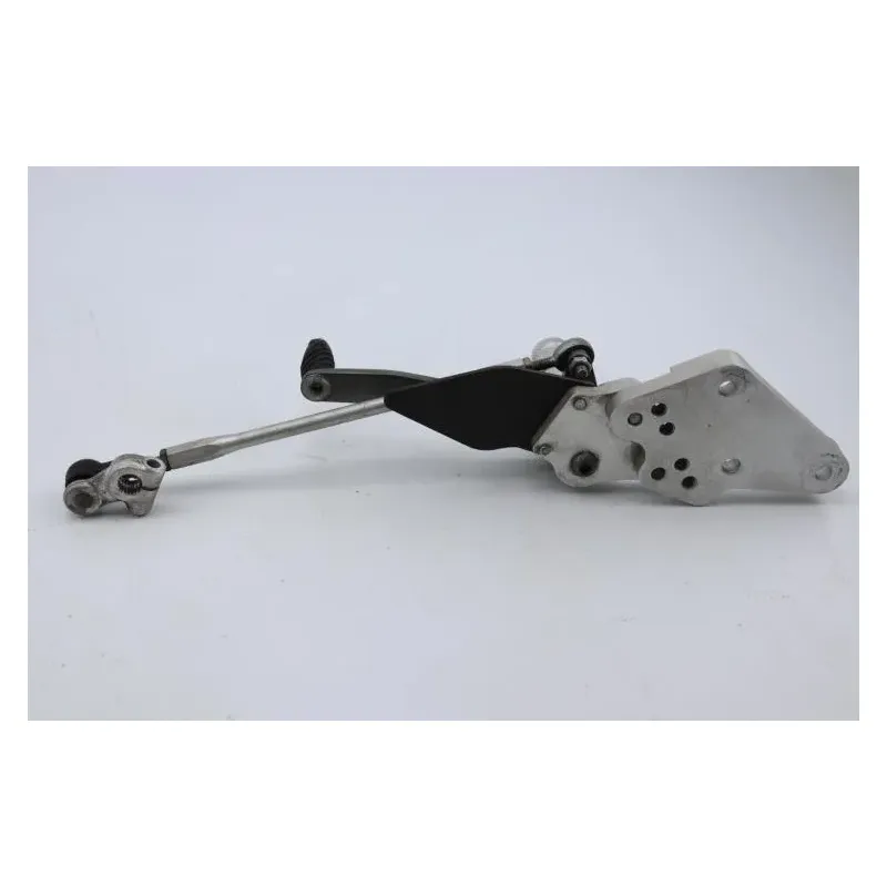 Platine avant gauche SUZUKI GSXR 1300 HAYABUSA 1999 - 2007