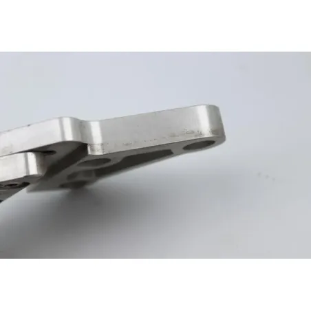 Platine avant gauche SUZUKI GSXR 1300 HAYABUSA 1999 - 2007