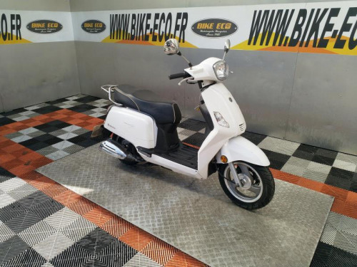 KEEWAY ZAHARA 125