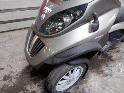 PIAGGIO MP3 400