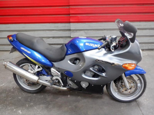 SUZUKI 600 GSX F