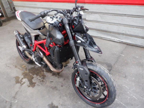 DUCATI 821 HYPERMOTARD SP