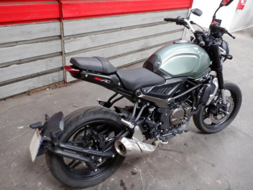VOGE 300 AC