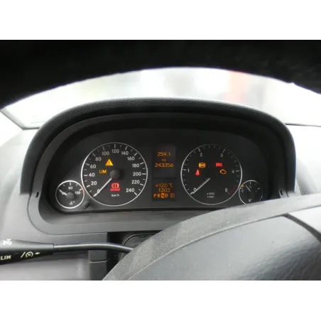 MERCEDES CLASSE A 169 PHASE 1