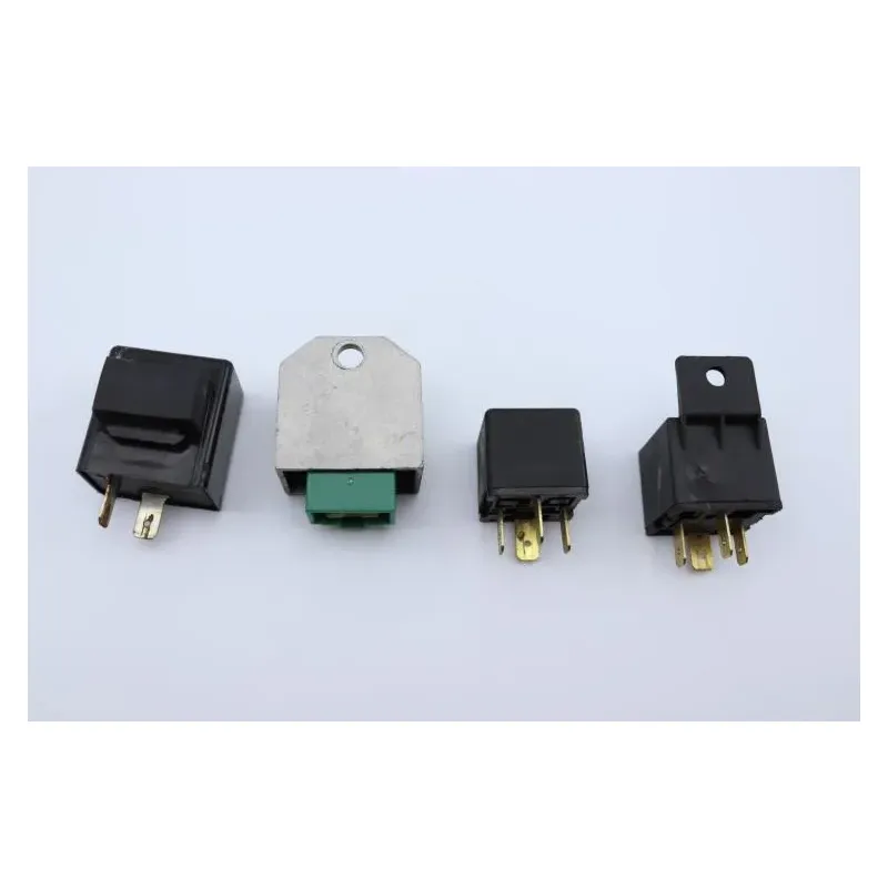 Relais boitier electrique YAMAHA TZR 50 2007 - 2008