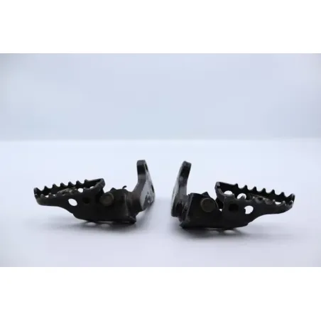 Repose pieds avant droit YAMAHA TENERE 660 1991 - 1996