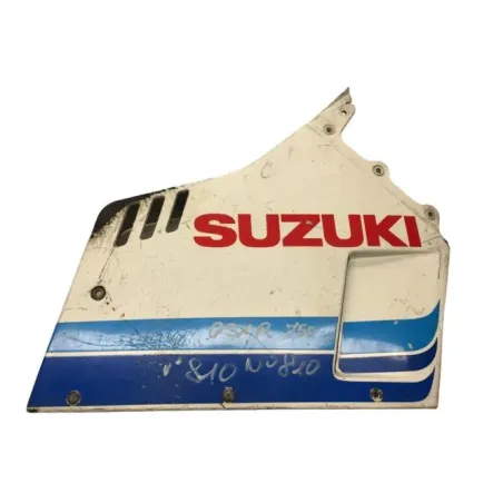 Cache flanc de carenage droit SUZUKI GSXR 750 1985