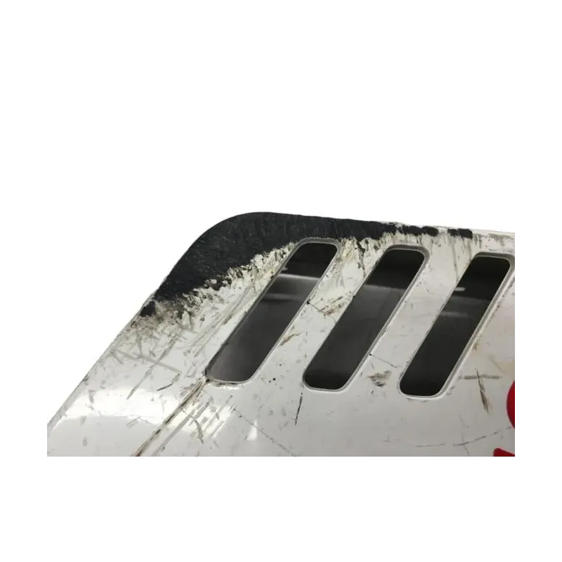 Cache flanc de carenage droit SUZUKI GSXR 750 1985