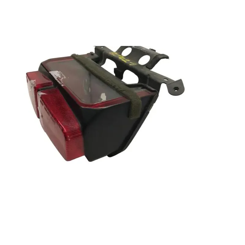 Feu arriere YAMAHA FZS 600 1998-2003 FAZER