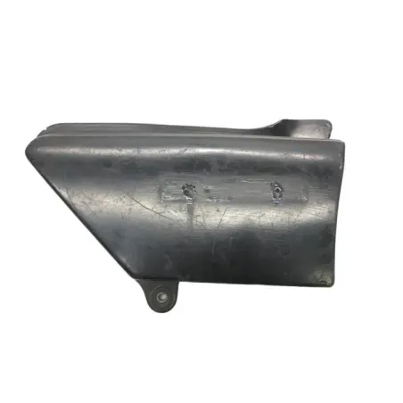 Cache carenage sous selle droit SUZUKI GS 750 1977-1978