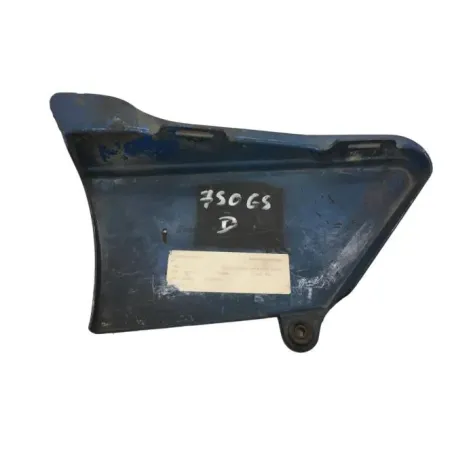 Cache carenage sous selle droit SUZUKI GS 750 1977-1978