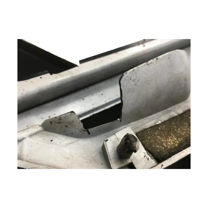 Cache carenage sous selle gauche YAMAHA FJ 1100 1984-1985