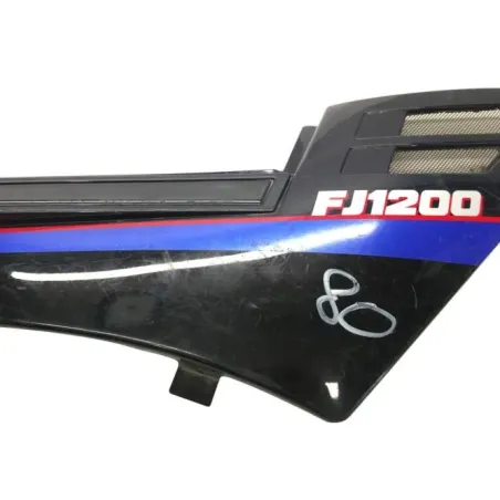 Cache carenage sous selle droit YAMAHA FJ 1200 1986-1987