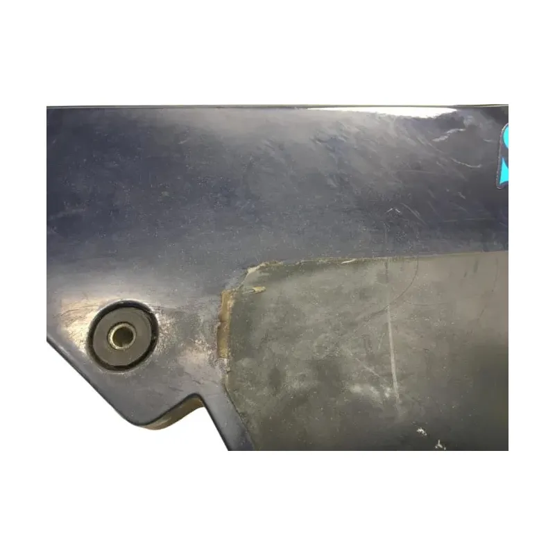 Cache carenage sous selle gauche SUZUKI GSXR 1100 1986-1988