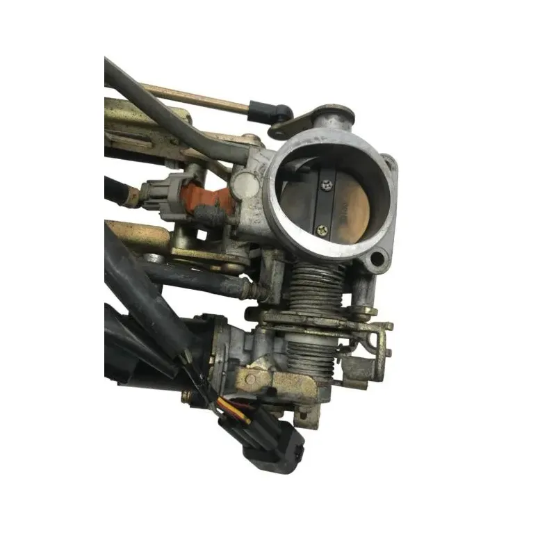 Rampe d'injection SUZUKI SV 650 N 2003-2006