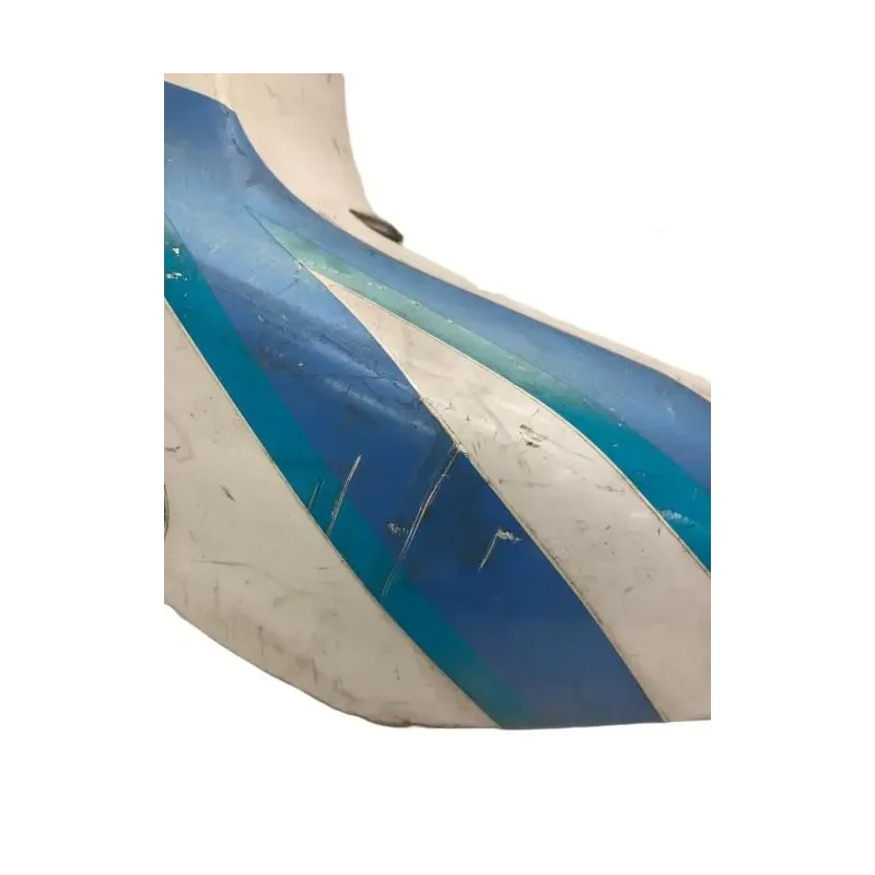Cache carenage coque arriere droit SUZUKI RGV 250 1991-1996