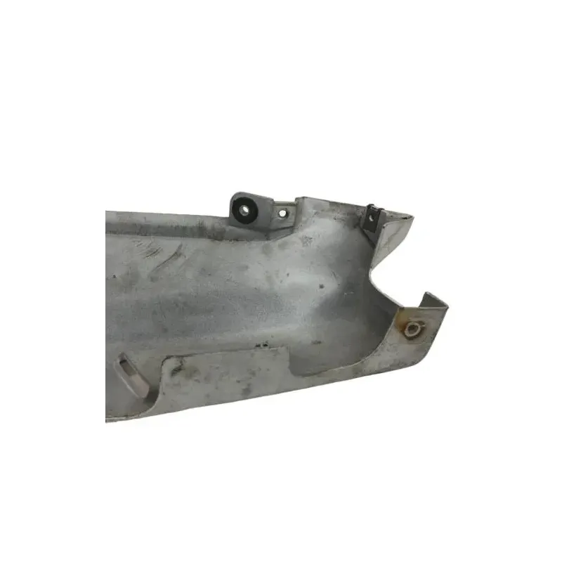 Cache carenage coque arriere droit SUZUKI RGV 250 1991-1996