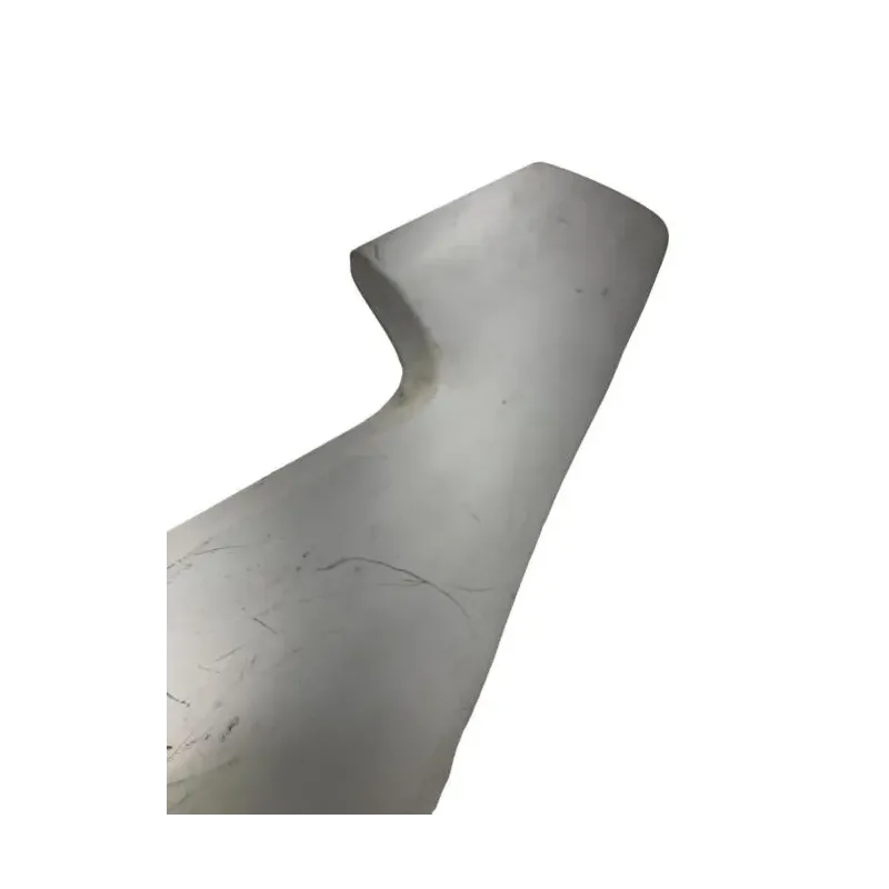 Cache carenage coque arriere droit SUZUKI RGV 250 1991-1996