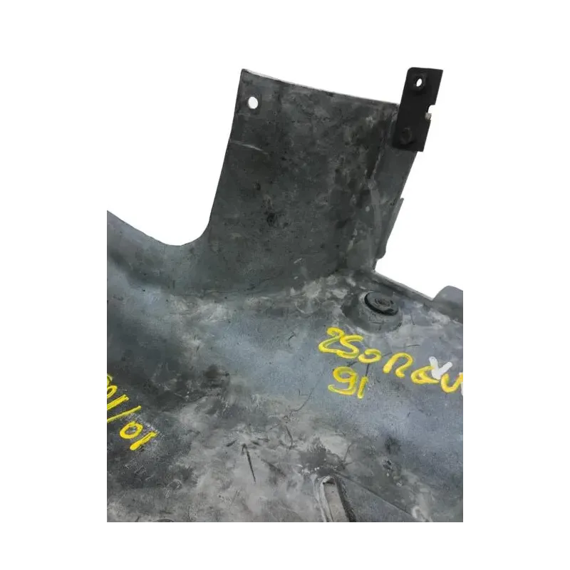 Cache carenage coque arriere droit SUZUKI RGV 250 1991-1996