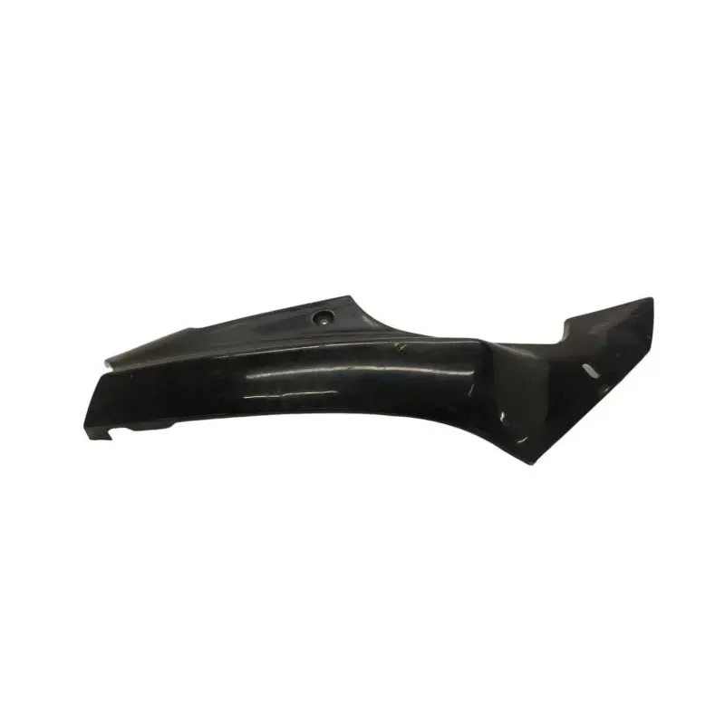 Cache carenage coque arriere droit SUZUKI RG 125 F 1992-1996 GAMMA