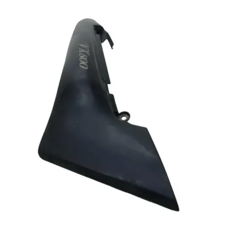 Cache carenage coque arriere droit SUZUKI VX 800 1990-1997