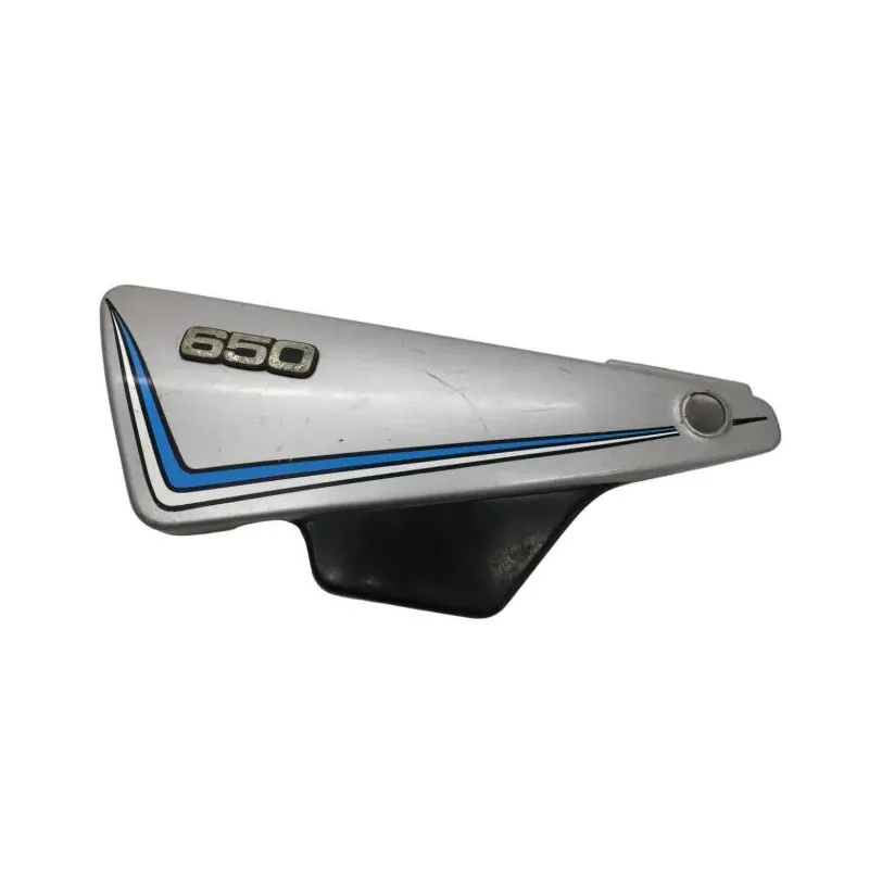 Cache carenage sous selle gauche YAMAHA XJ 650 1980-1983