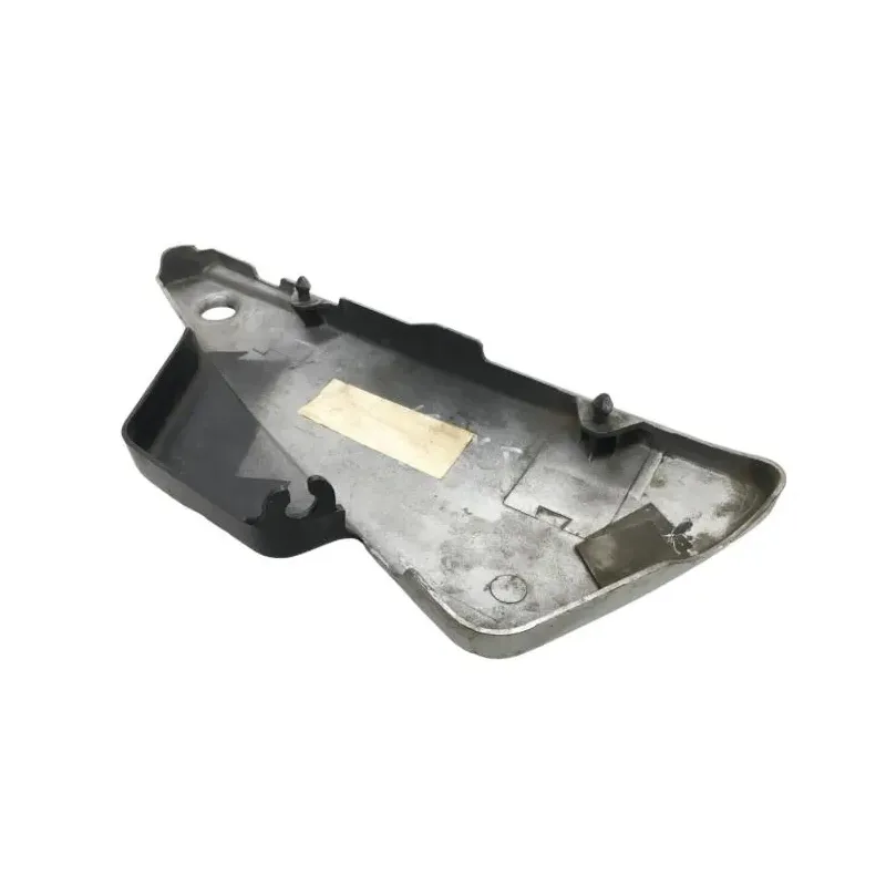 Cache carenage sous selle gauche YAMAHA XJ 650 1980-1983