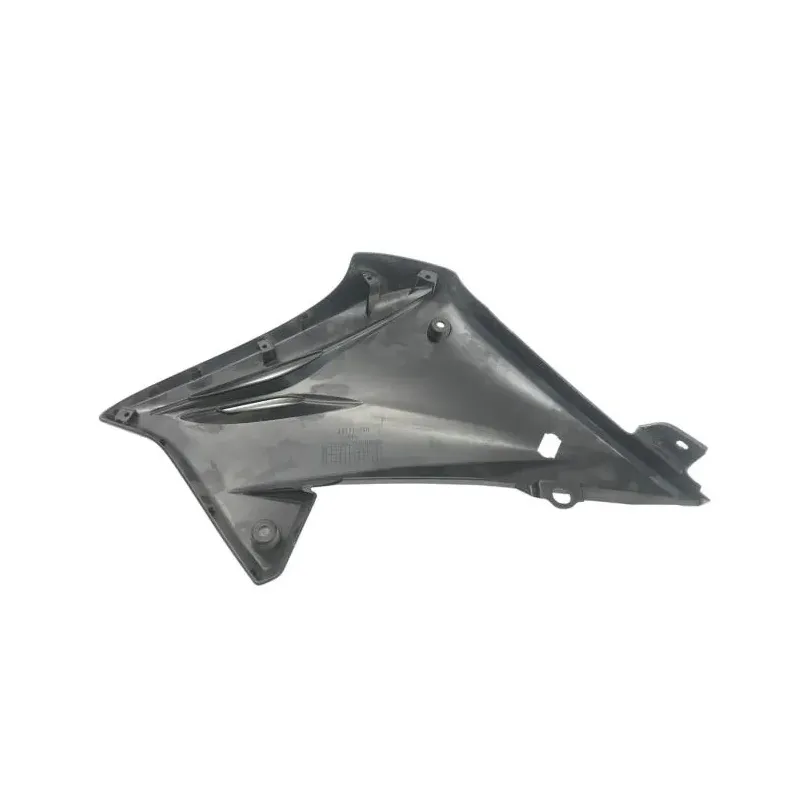 Cache reservoir droit SUZUKI DR 125 SM 2008-2014