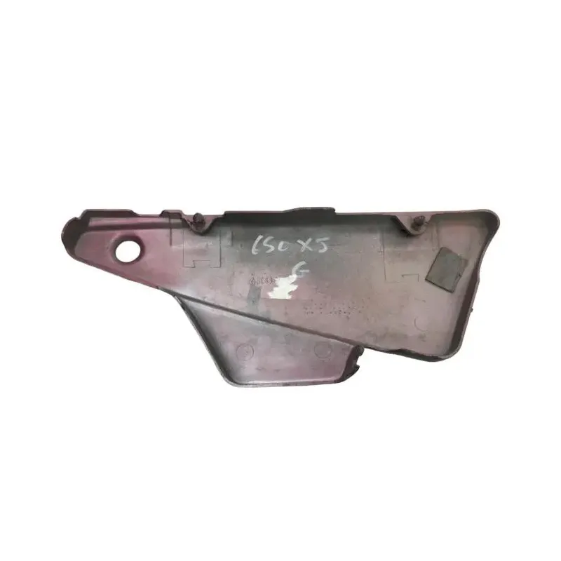 Cache carenage sous selle gauche YAMAHA XJ 650 1980-1983
