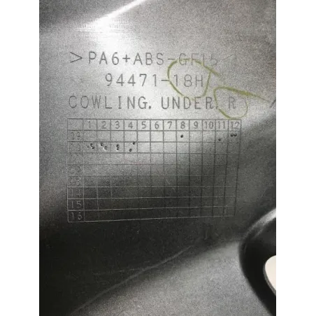 Cache flanc de carenage droit SUZUKI GSX FA 1250 2010-2017