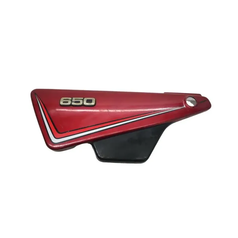 Cache carenage sous selle gauche YAMAHA XJ 650 1980-1983