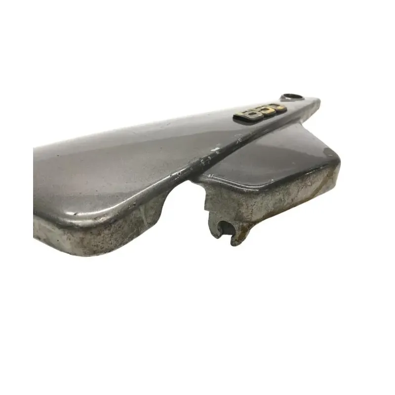 Cache carenage sous selle gauche YAMAHA XJ 650 1980-1983