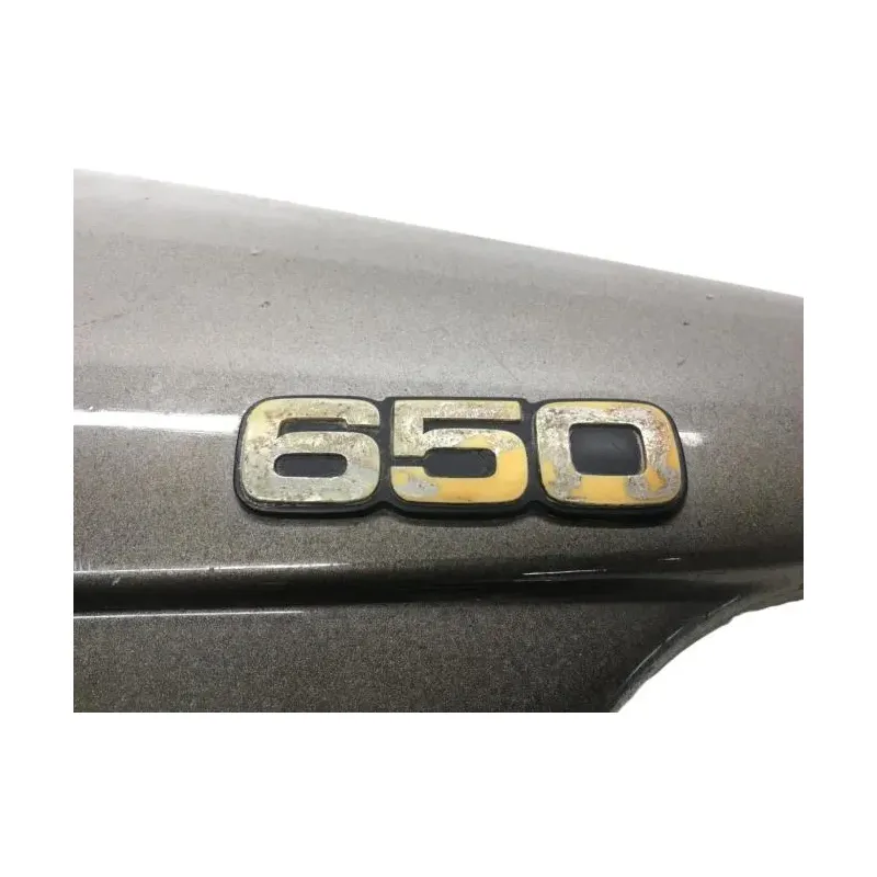 Cache carenage sous selle gauche YAMAHA XJ 650 1980-1983