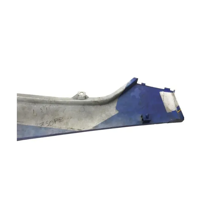 Cache carenage coque arriere droit YAMAHA FZ 750 1985-1986