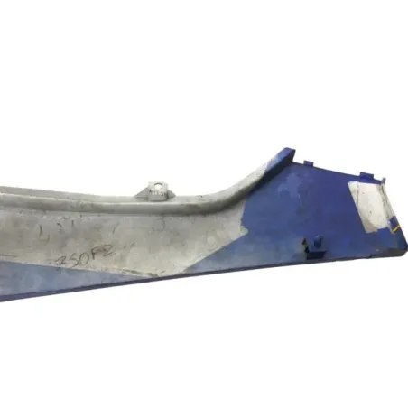 Cache carenage coque arriere droit YAMAHA FZ 750 1985-1986