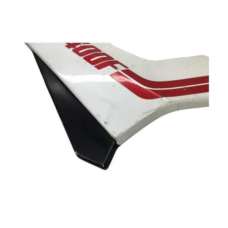 Cache carenage sous selle droit HONDA VF 400 F 1983-1984