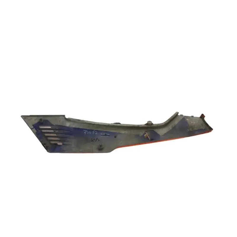 Cache carenage coque arriere droit YAMAHA FZ 750 1987-1989