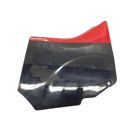 Cache carenage sous selle droit SUZUKI GSXR 750 1985-1987