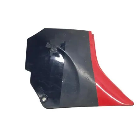 Cache carenage sous selle droit SUZUKI GSXR 750 1985-1987