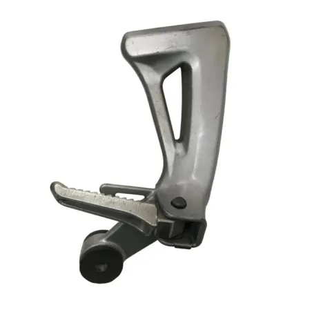 Platine et repose pieds arriere droit SUZUKI SV 650 1999-2002