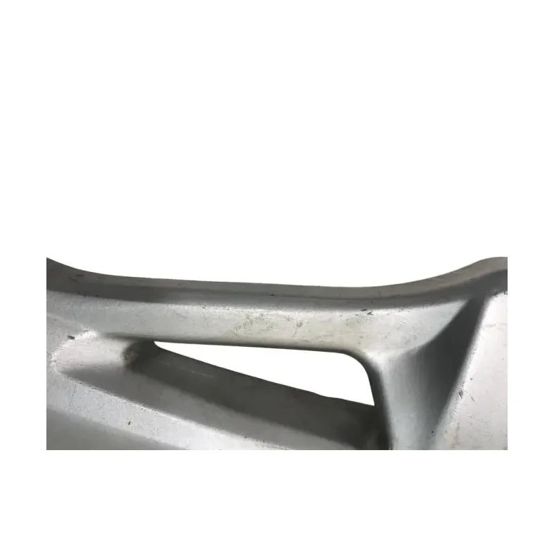Platine et repose pieds arriere droit SUZUKI SV 650 1999-2002