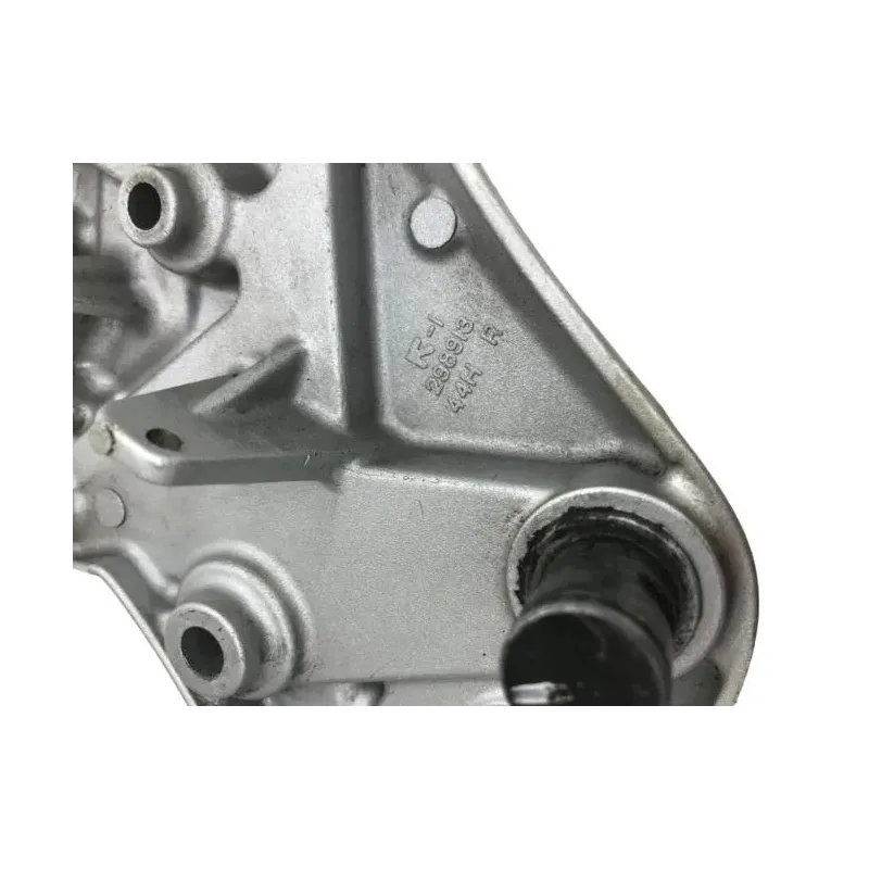 Platine avant droite SUZUKI SFV 650 2009-2016 GLADIUS