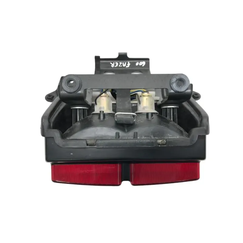 Feu arriere YAMAHA FZS 600 1998-2003 FAZER
