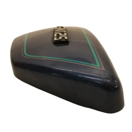 Cache carenage sous selle gauche SUZUKI GN 125 1982-1996