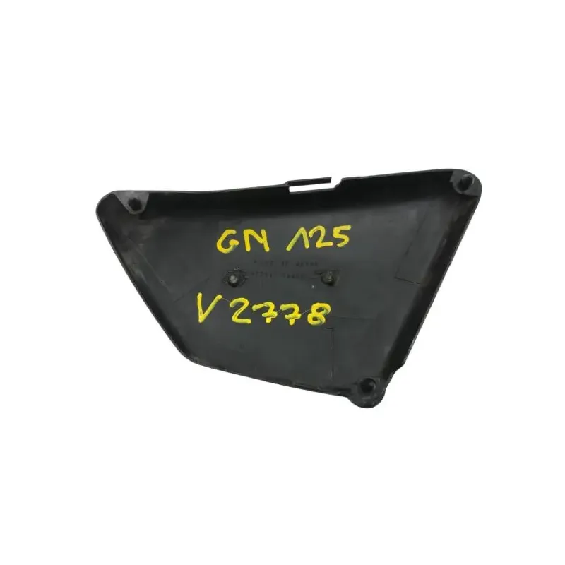 Cache carenage sous selle gauche SUZUKI GN 125 1982-1996